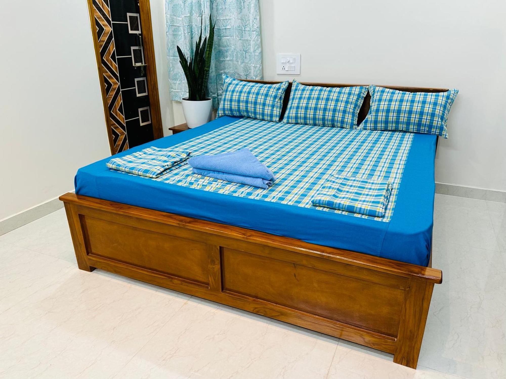 Truelife - 3Bhk Family Suites - Ps4 Pure Veg Restaurant On The Way To Balaji Temple - 2500 Sft Large Signature Apartment - Modular Kitchen - Super Fast Wifi, Smart Tv, 250 Jio Channels - Parking - Easy Access To All Temples - Top Service With Lots Of Tirupati Luaran gambar