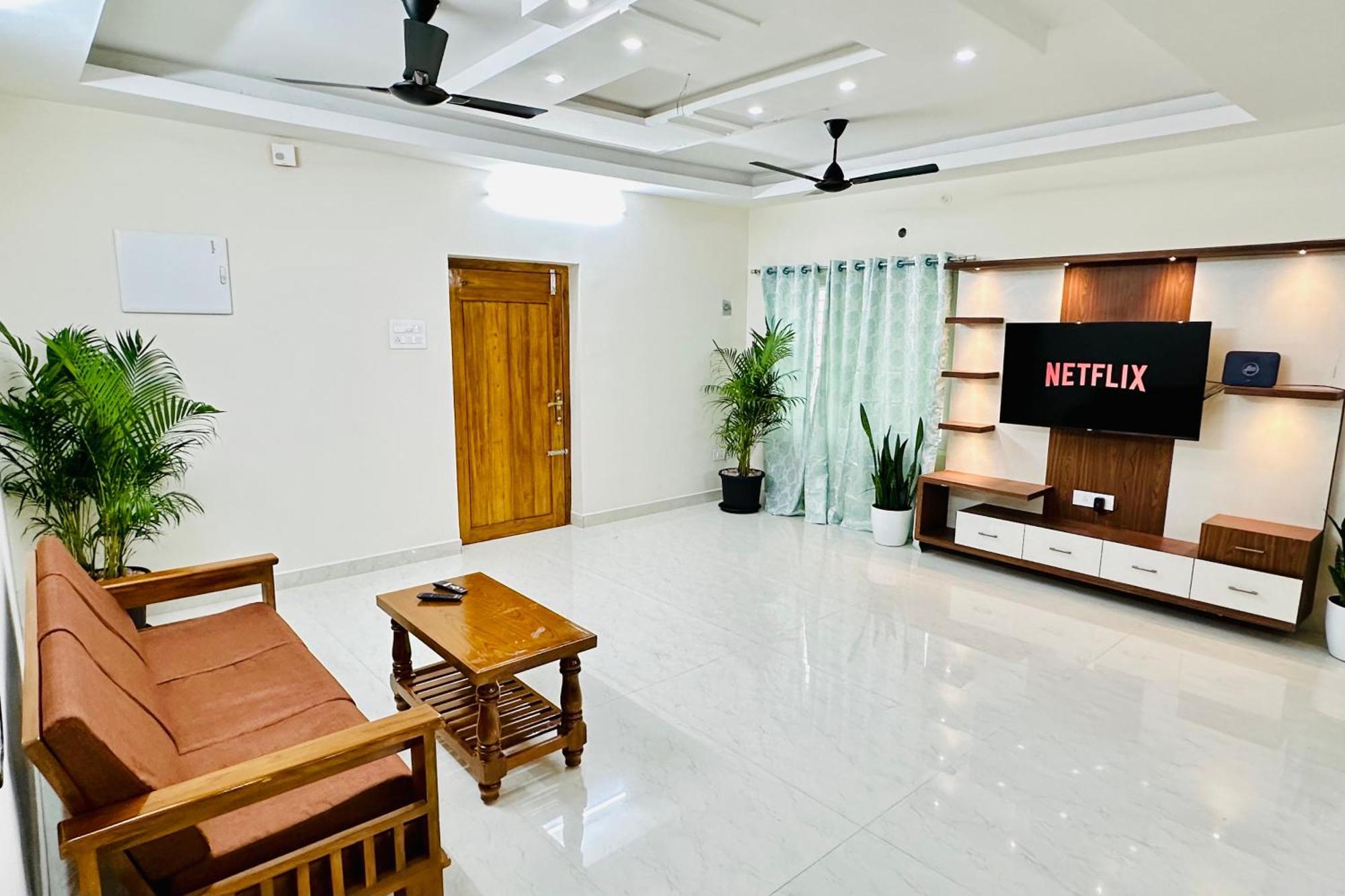 Truelife - 3Bhk Family Suites - Ps4 Pure Veg Restaurant On The Way To Balaji Temple - 2500 Sft Large Signature Apartment - Modular Kitchen - Super Fast Wifi, Smart Tv, 250 Jio Channels - Parking - Easy Access To All Temples - Top Service With Lots Of Tirupati Luaran gambar