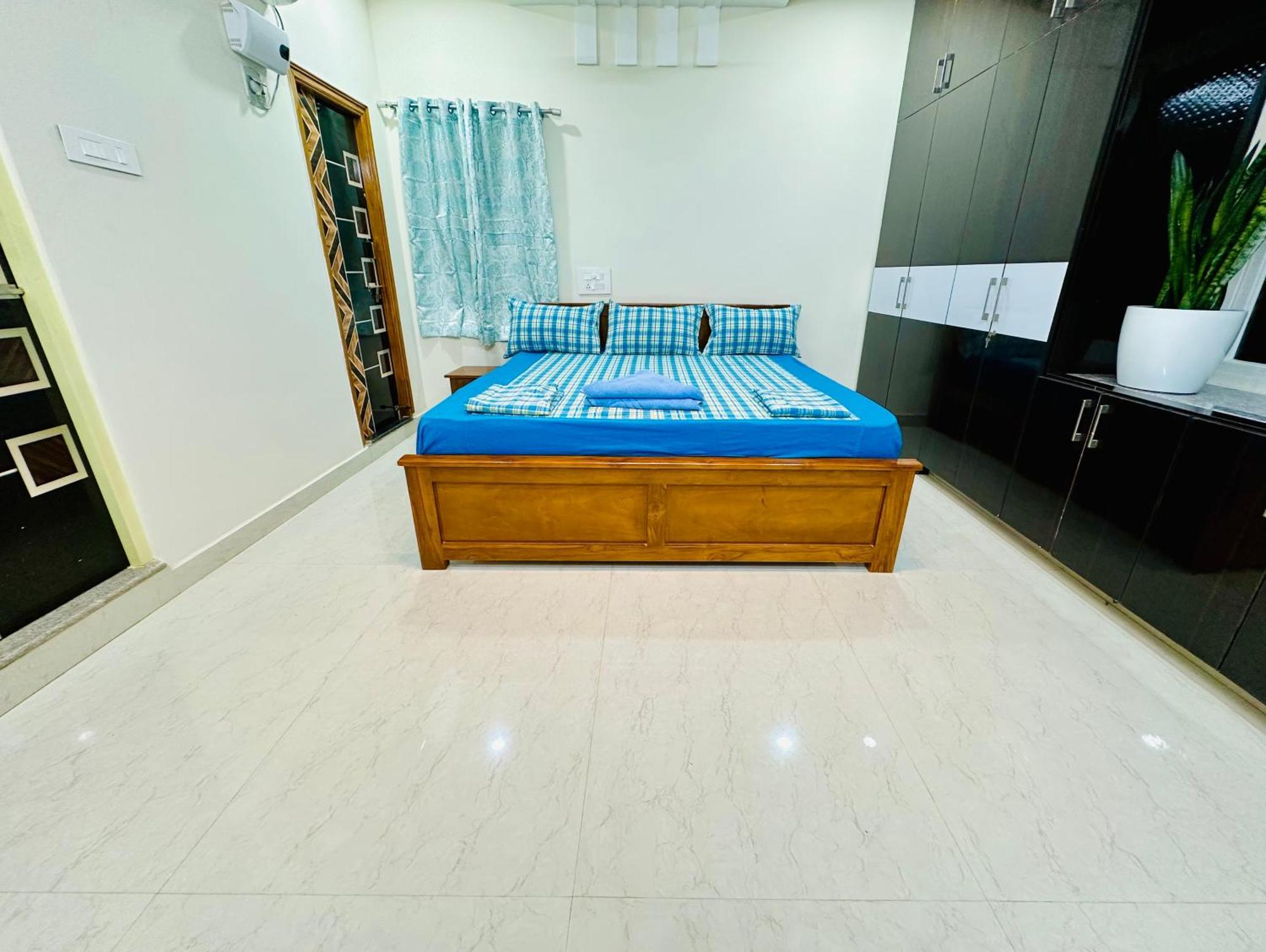 Truelife - 3Bhk Family Suites - Ps4 Pure Veg Restaurant On The Way To Balaji Temple - 2500 Sft Large Signature Apartment - Modular Kitchen - Super Fast Wifi, Smart Tv, 250 Jio Channels - Parking - Easy Access To All Temples - Top Service With Lots Of Tirupati Luaran gambar