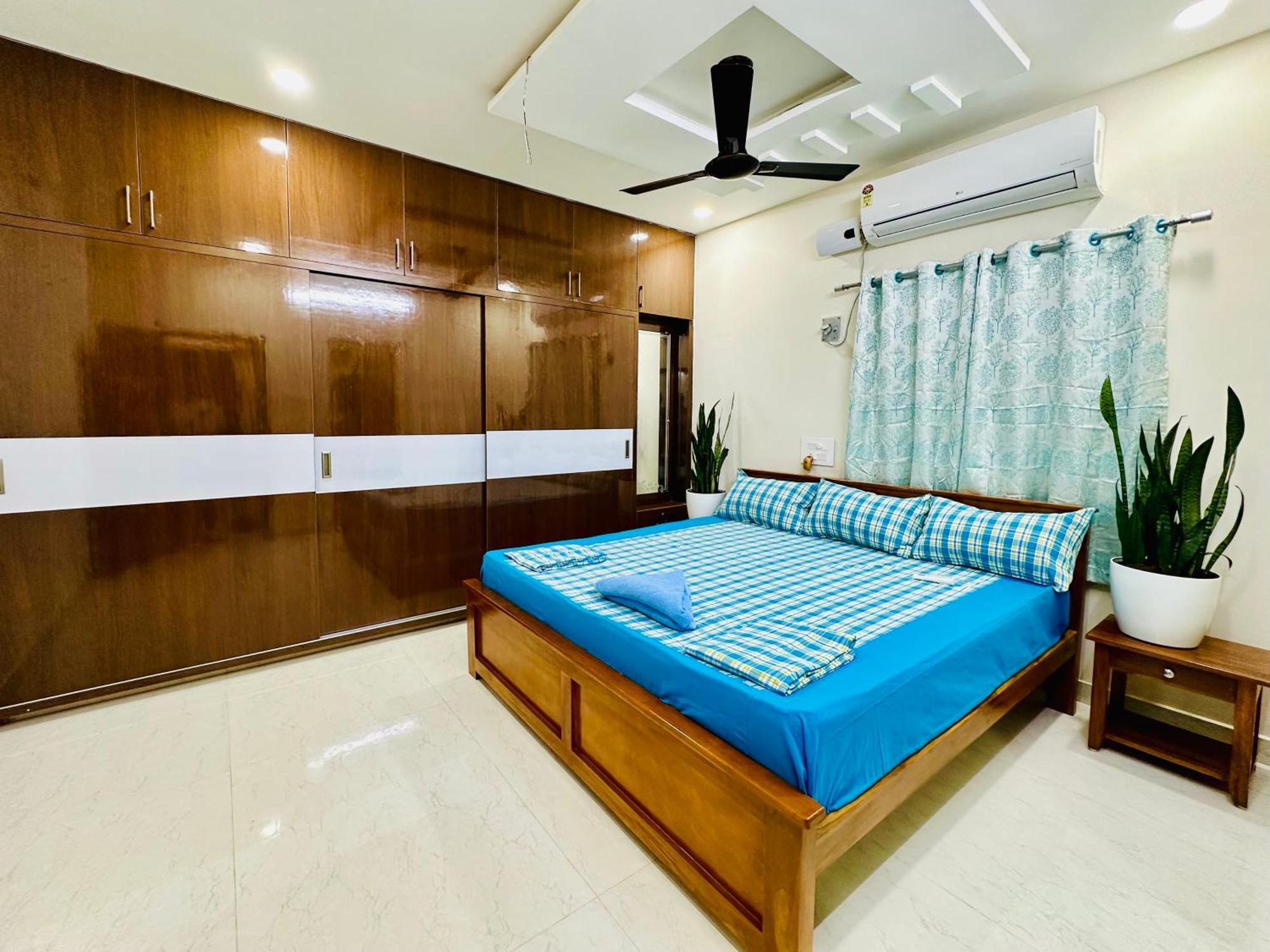 Truelife - 3Bhk Family Suites - Ps4 Pure Veg Restaurant On The Way To Balaji Temple - 2500 Sft Large Signature Apartment - Modular Kitchen - Super Fast Wifi, Smart Tv, 250 Jio Channels - Parking - Easy Access To All Temples - Top Service With Lots Of Tirupati Luaran gambar