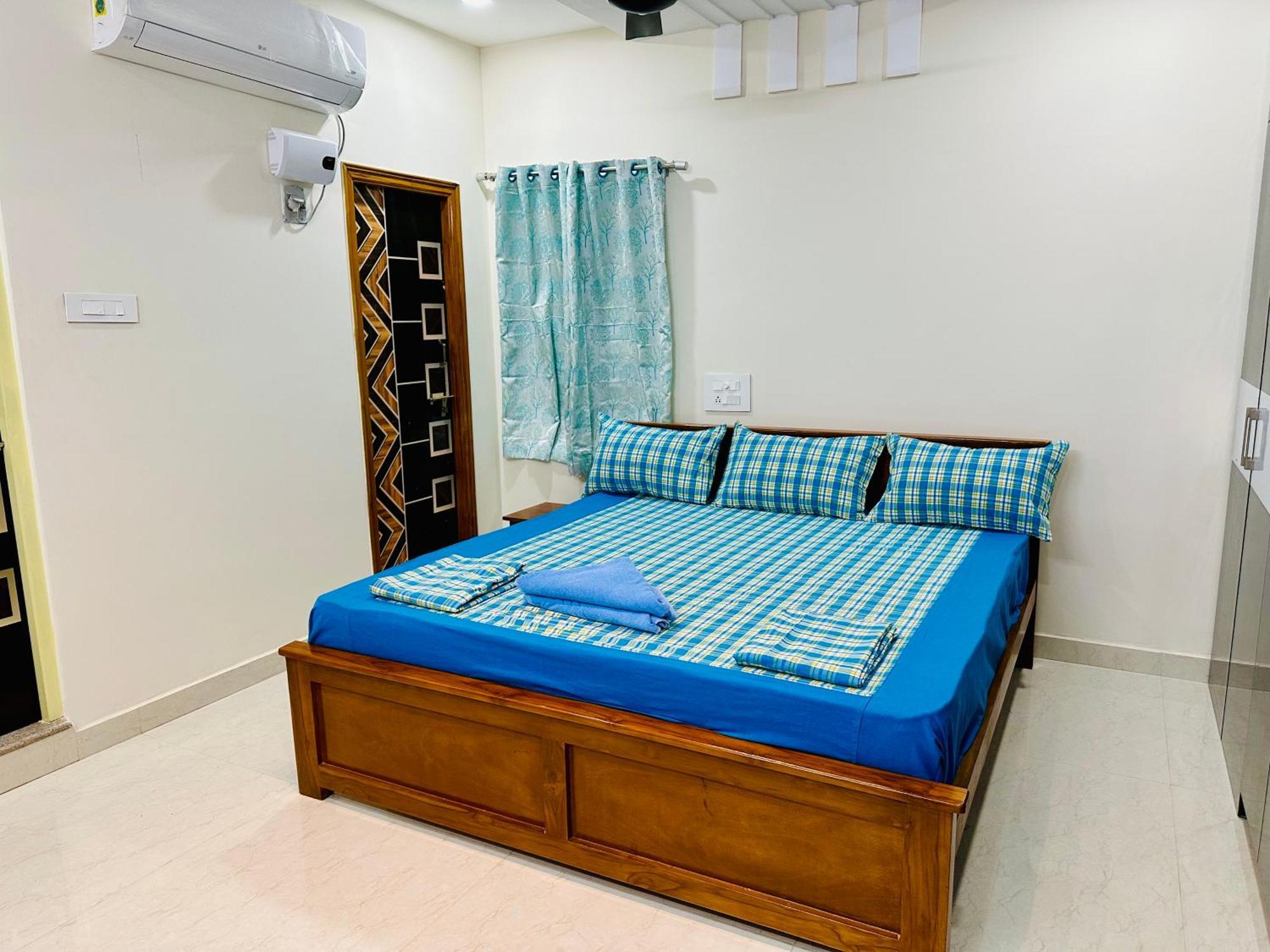 Truelife - 3Bhk Family Suites - Ps4 Pure Veg Restaurant On The Way To Balaji Temple - 2500 Sft Large Signature Apartment - Modular Kitchen - Super Fast Wifi, Smart Tv, 250 Jio Channels - Parking - Easy Access To All Temples - Top Service With Lots Of Tirupati Luaran gambar